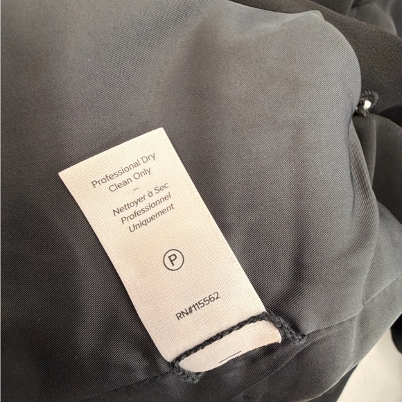 Cinq à Sept Black Blazer with White Lace Trim - Picture 9 of 9